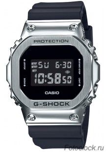 CASIO GM-5600-1E