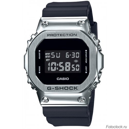 Casio GM-5600-1E