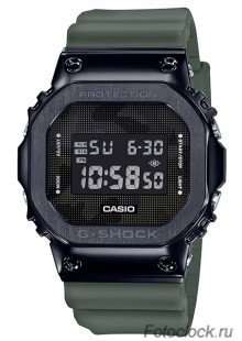 Casio GM-5600B-3E