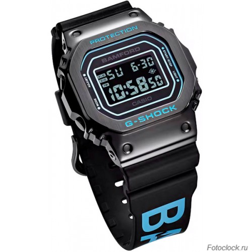 Casio GM-5600BWD-1